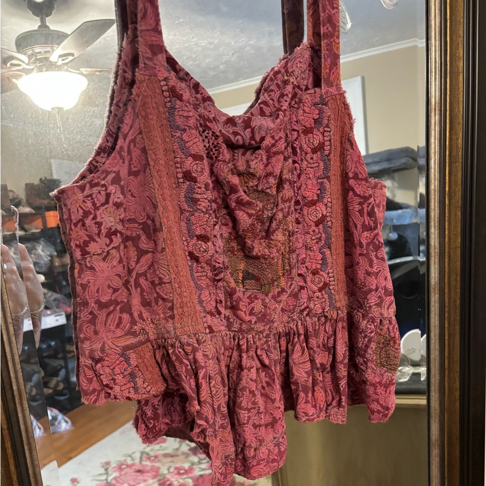 Magnolia pearl tank top